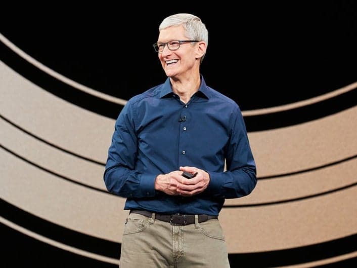 apple_ceo_tim_cook_on_stage_mid_0898dc12cb تیم کوک
