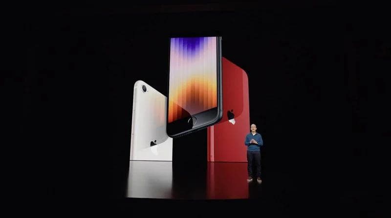 iphone_se_3_stage_6d7e4ce3c0-1 iphone-se-3-stage